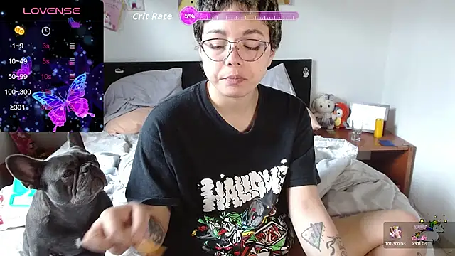 Snapshot of TRIXIE_TANG28 chatting on 14, 9, 2025 TRIXIE TANG28 online show from 14, 9, 2025