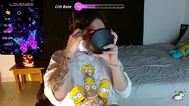 Snapshot of TRIXIE_TANG28 chatting on 24, 11, 2025 TRIXIE TANG28 online show from 24, 11, 2025