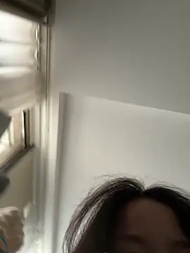 Snapshot of Krismil3 chatting on 11, 4, 2026 Krismil3 online show from 11, 4, 2026