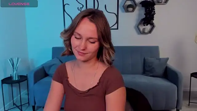 Snapshot of BritnieCute chatting on 14, 10, 2025 BritnieCute online show from 14, 10, 2025