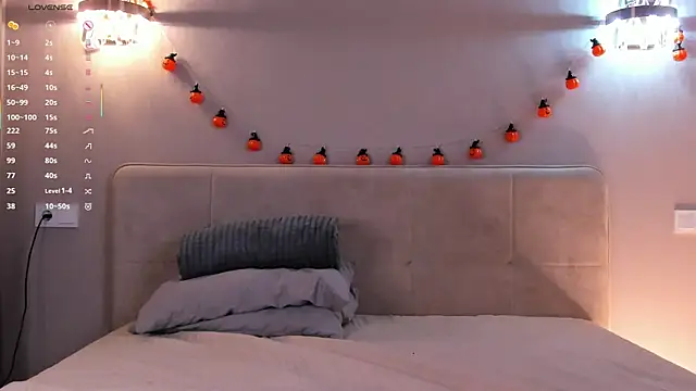 PetraBawden online show from 18, 12, 2025