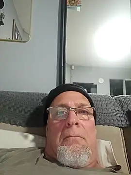 Snapshot of dickinyouto chatting on 19, 1, 2026 dickinyouto online show from 19, 1, 2026