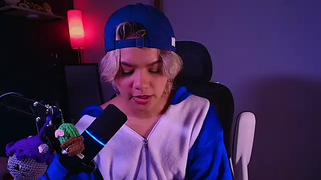 Snapshot of marlena3312 chatting on 2, 2, 2026 marlena3312 online show from 2, 2, 2026