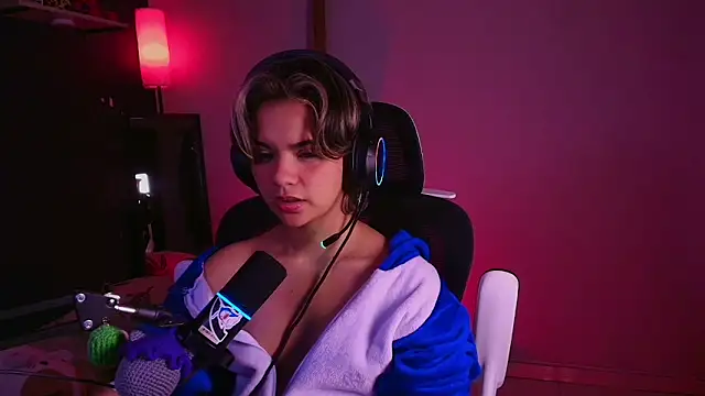 Snapshot of marlena3312 chatting on 5, 3, 2026 marlena3312 online show from 5, 3, 2026