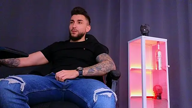 Snapshot of MightyAaron66 chatting on 15, 2, 2025 MightyAaron66 online show from 15, 2, 2025