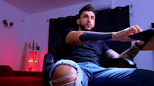 Snapshot of MightyAaron66 chatting on 22, 10, 2025 MightyAaron66 online show from 22, 10, 2025