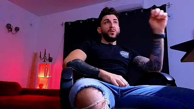 Snapshot of MightyAaron66 chatting on 20, 11, 2025 MightyAaron66 online show from 20, 11, 2025