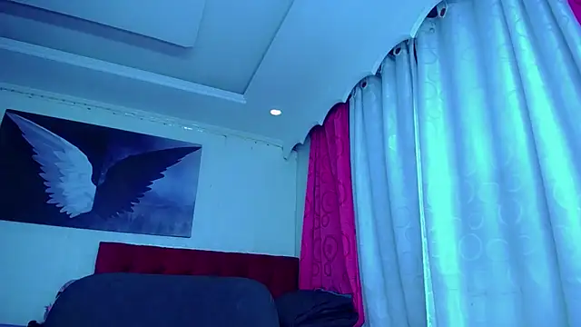 NahomiCamper online show from 4, 11, 2025