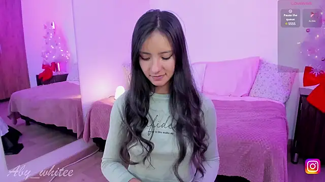 Snapshot of AbyWhitee chatting on 10, 1, 2025 AbyWhitee online show from 10, 1, 2025