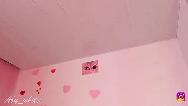 Snapshot of AbyWhitee chatting on 30, 9, 2025 AbyWhitee online show from 30, 9, 2025