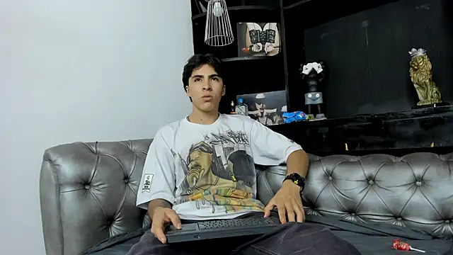 HeellBoy  online show from 10, 11, 2025