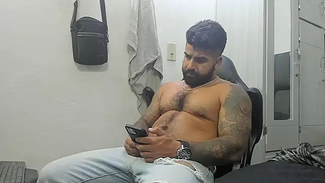 Lyon vach online show from 4, 2, 2025