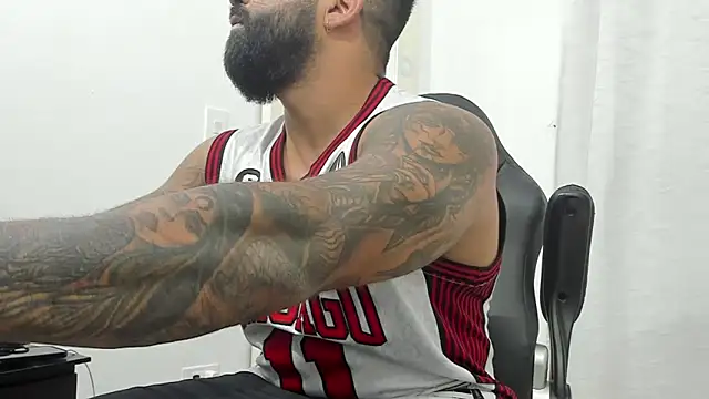 Lyon vach online show from 9, 3, 2025