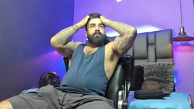 Snapshot of Lyon_vach chatting on 5, 3, 2026 Lyon vach online show from 5, 3, 2026