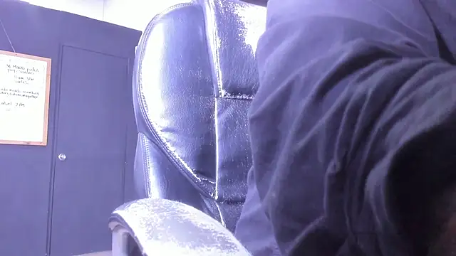 Snapshot of Lyon_vach chatting on 16, 3, 2026 Lyon vach online show from 16, 3, 2026