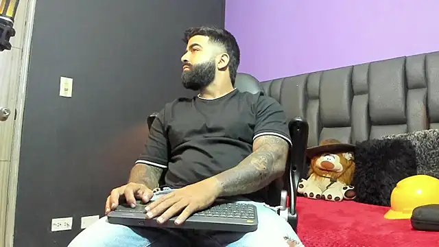 Snapshot of Lyon_vach chatting on 22, 3, 2026 Lyon vach online show from 22, 3, 2026