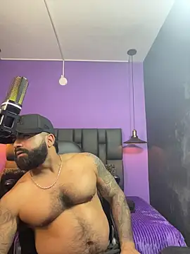 Snapshot of Lyon_vach chatting on 7, 4, 2026 Lyon vach online show from 7, 4, 2026