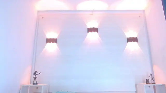 Molly Spears online show from 8, 2, 2025