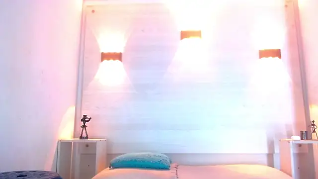 Molly Spears online show from 12, 3, 2025