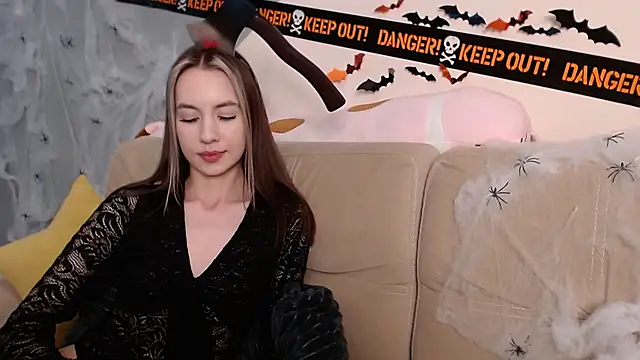 AmbrielHailey online show from 1, 11, 2025