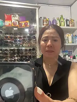 Snapshot of Cesywet chatting on 8, 3, 2025 Cesywet online show from 8, 3, 2025