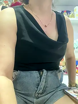 Snapshot of Cesywet chatting on 16, 9, 2025 Cesywet online show from 16, 9, 2025