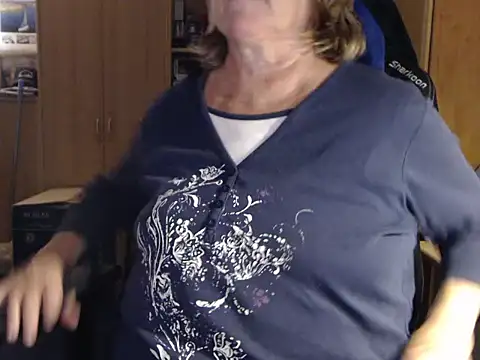 Snapshot of _sunshine__ chatting on 25, 11, 2025 sunshine online show from 25, 11, 2025