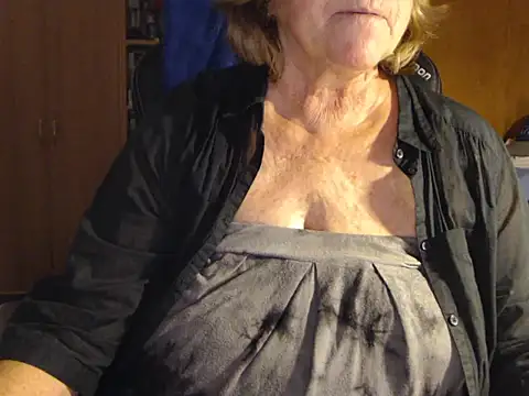 Snapshot of _sunshine__ chatting on 17, 1, 2026 sunshine online show from 17, 1, 2026