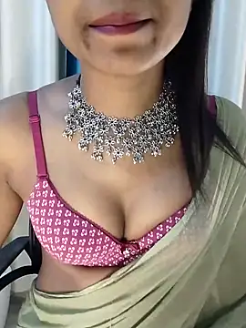 Snapshot of Rinika_67 chatting on 2, 6, 2026 Rinika 67 online show from 2, 6, 2026