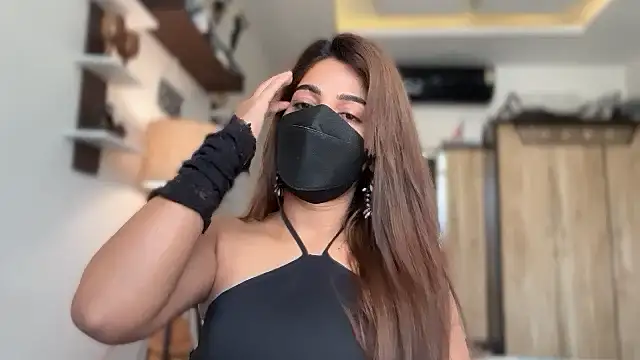 Hotty-Sana online show from 16, 4, 2026