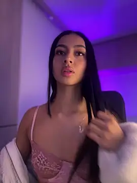 maddy bronw  online show from 20, 1, 2025