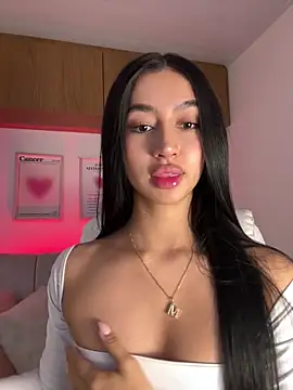 maddy bronw  online show from 18, 9, 2025