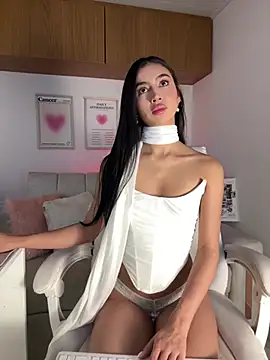 Snapshot of maddy_bronw_ chatting on 5, 7, 2026 maddy bronw online show from 5, 7, 2026