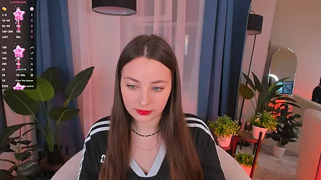 Snapshot of MoonLissa chatting on 2, 12, 2024 MoonLissa online show from 2, 12, 2024