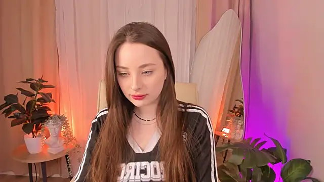 Snapshot of MoonLissa chatting on 9, 2, 2025 MoonLissa online show from 9, 2, 2025