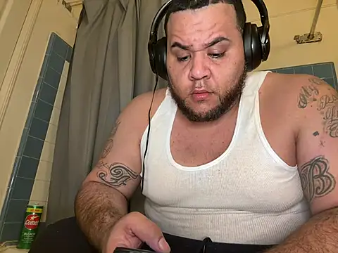 Snapshot of fatboyjayohh126 chatting on 5, 3, 2025 fatboyjayohh126 online show from 5, 3, 2025