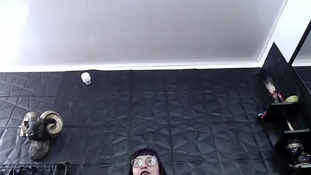 Agata Darkness online show from 25, 3, 2026