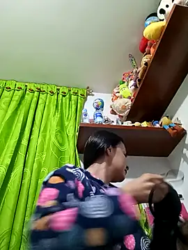 Samantha Sullivan  online show from 12, 12, 2024