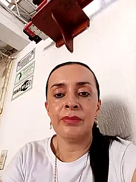 Samantha Sullivan  online show from 18, 12, 2024