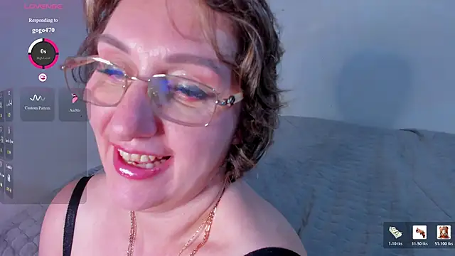 Snapshot of Super_titssss chatting on 4, 4, 2026 Super titssss online show from 4, 4, 2026