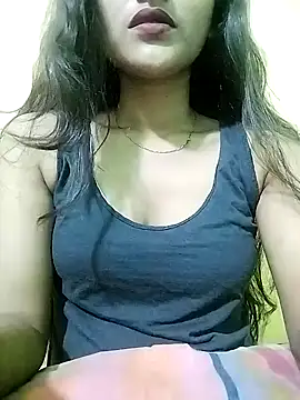 MISSQUEEN48 online show from 2, 2, 2025