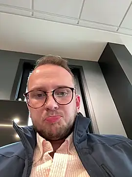 Snapshot of thehornyguy97 chatting on 22, 4, 2026 thehornyguy97 online show from 22, 4, 2026