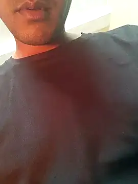 Snapshot of Wild-Honey chatting on 29, 12, 2024 Wild-Honey online show from 29, 12, 2024