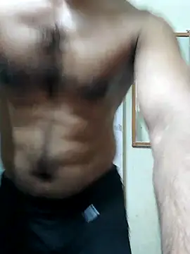 Snapshot of Wild-Honey chatting on 11, 9, 2025 Wild-Honey online show from 11, 9, 2025