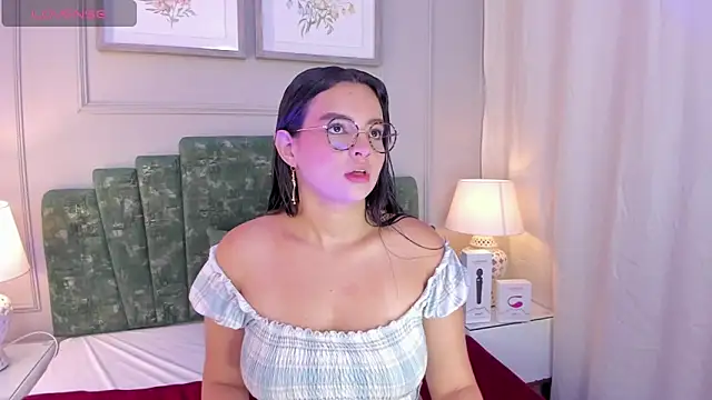 Snapshot of alys_baker chatting on 30, 1, 2025 alys baker online show from 30, 1, 2025