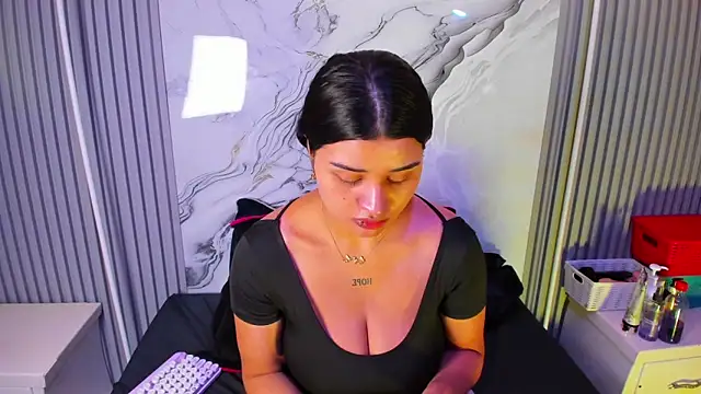 venusowen  online show from 3, 4, 2026