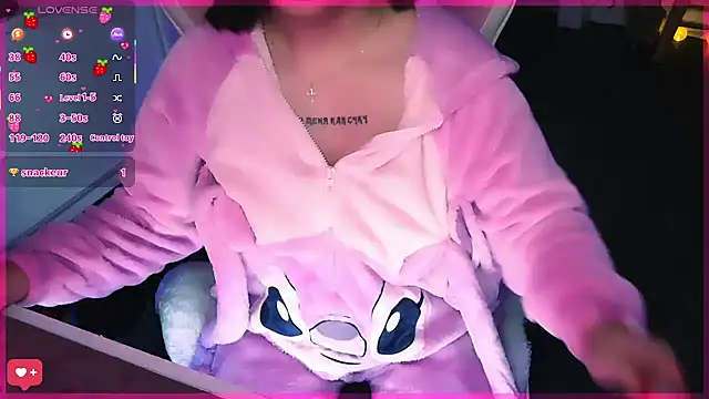 Snapshot of Angel-Devil666 chatting on 8, 9, 2025 Angel-Devil666 online show from 8, 9, 2025