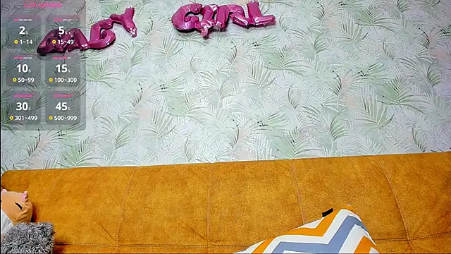 Snapshot of LuxieDelight chatting on 29, 9, 2025 LuxieDelight online show from 29, 9, 2025