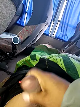 Snapshot of alexchir4 chatting on 28, 9, 2025 alexchir4 online show from 28, 9, 2025