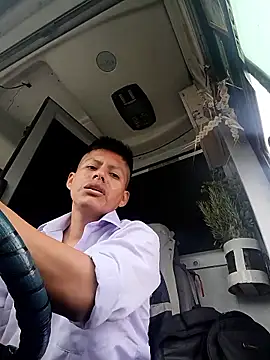 Snapshot of alexchir4 chatting on 21, 10, 2025 alexchir4 online show from 21, 10, 2025